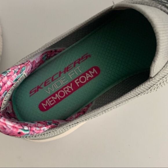 Skechers Summits Memory Foam Sneakers - Picture 6 of 8